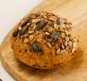 Bun vegan with multi seeds 30gr (After Baking 27gr)