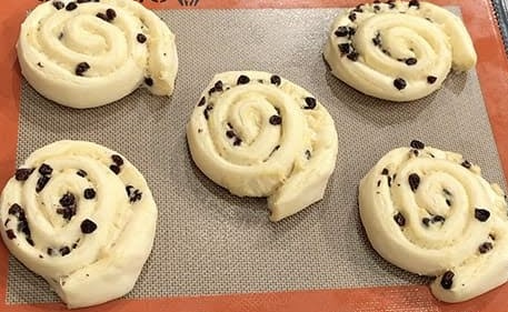 Croissant Raisin raw mini