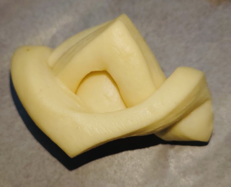 Croissant Danish Pear Almond raw pre proofed 70gr