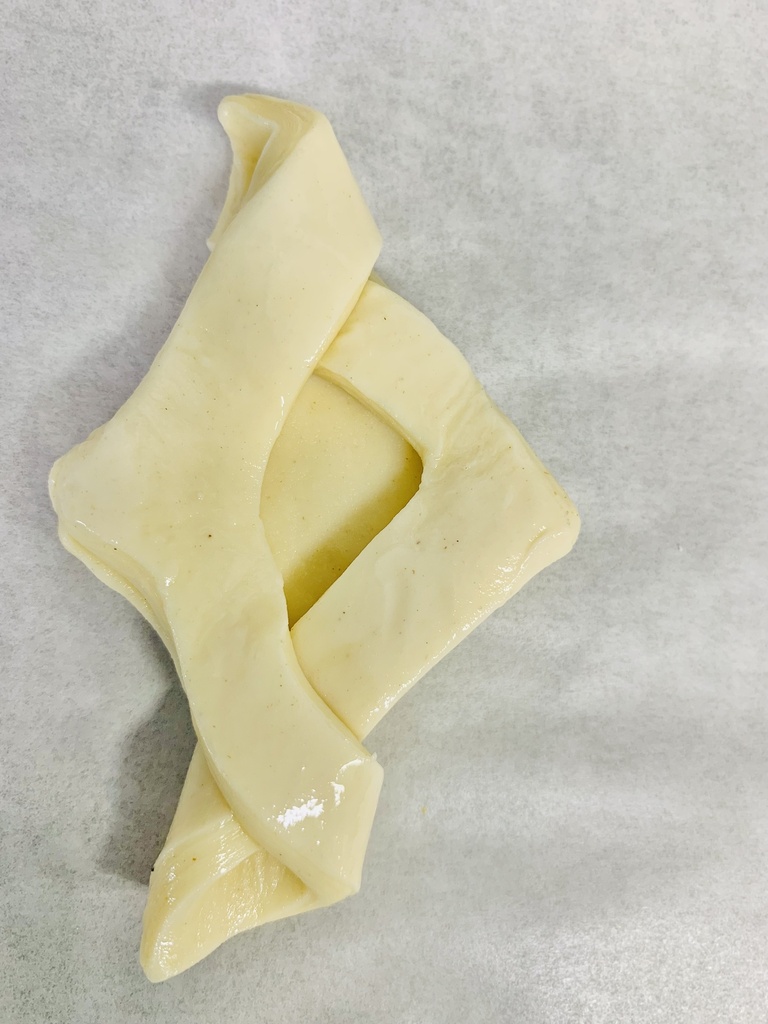 Croissant Danish Pear Almond raw 90gr