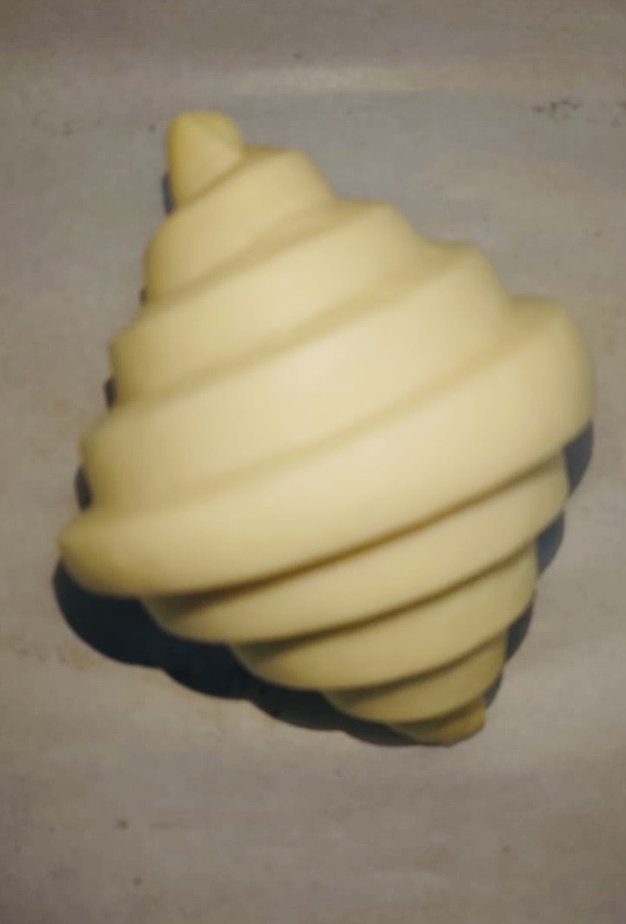 Croissant plain raw pre proofed w/egg wash 90gr